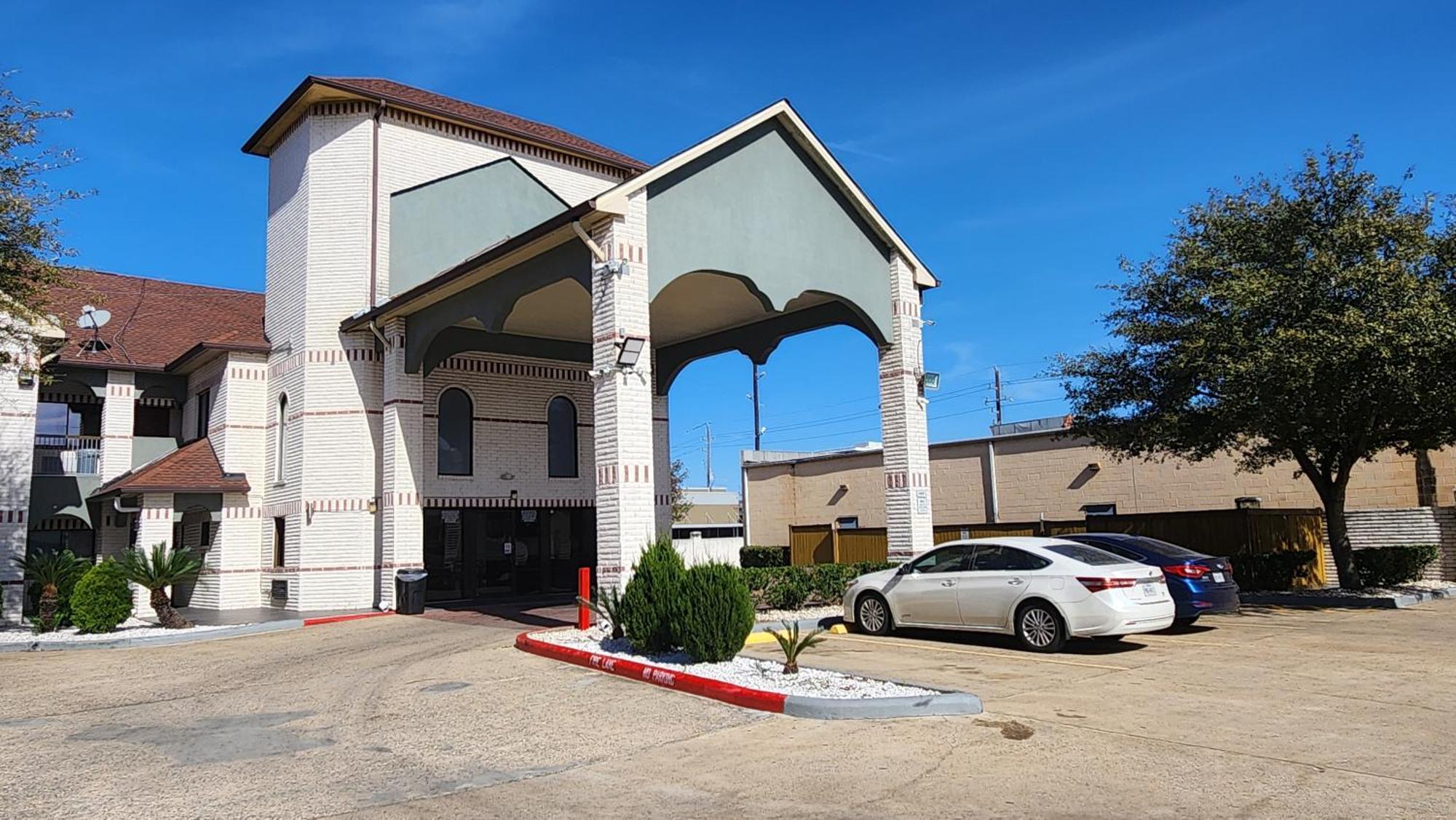 Scottish Inn & Suites Sam Houston Parkway Exterior foto